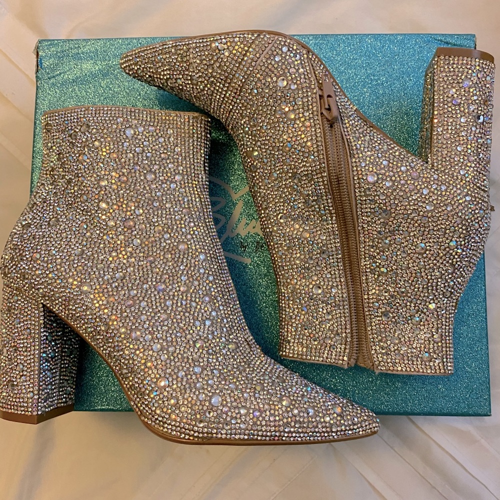 Betsey Johnson booties